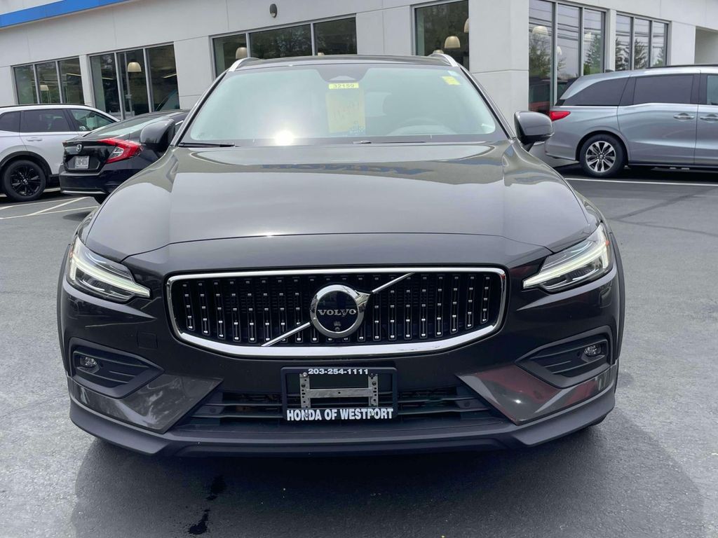 volvo v60 cross country 2024 YV4L12WB5R2133818 image volvo v60 cross country 2024 YV4L12WB5R2133818 image